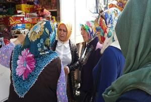 Kadın Koları Ekibi ve Milletvekili Adayımızın Birlikte  Bugünkü Saha Çalışması